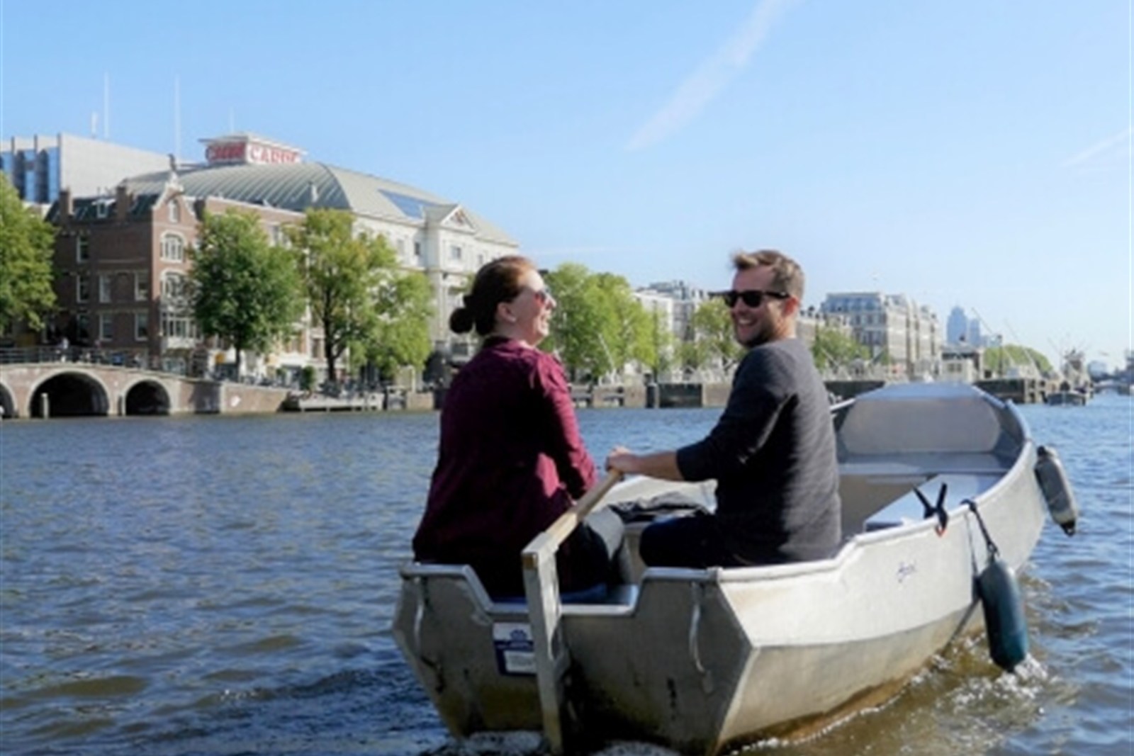 ¿Preguntas sobre alquilar barco en Ámsterdam?